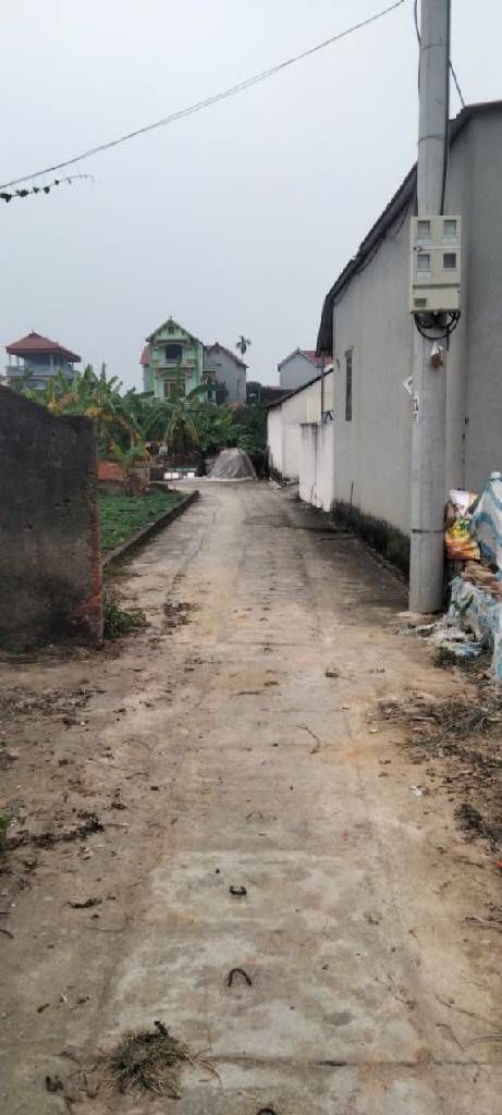 Bán đất mặt tiền 5.3m tại vị trí an ninh tốt, giá 1.9 tỷ VNĐ