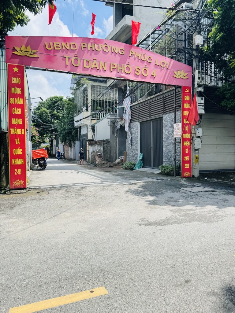 Nhà đẹp 6 tầng Phúc Lợi - Gần Vinhomes, sống đỉnh cao!