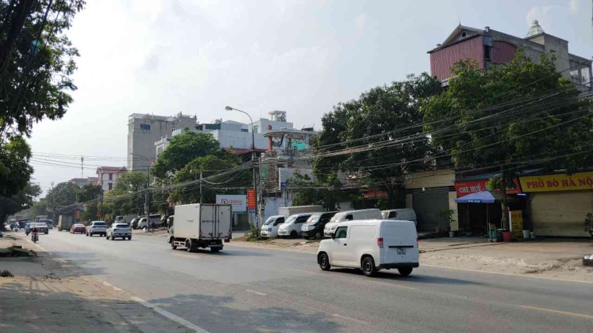 Bán Nhà Mặt Phố Sang Trọng Tại Mai Lâm