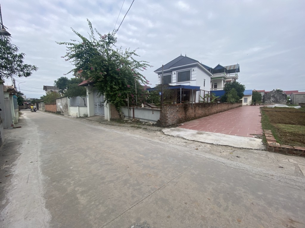 Chắc Chắn Không Thể Bỏ Lỡ! Đất Nền Giá Chỉ 1 Tỷ 880!
