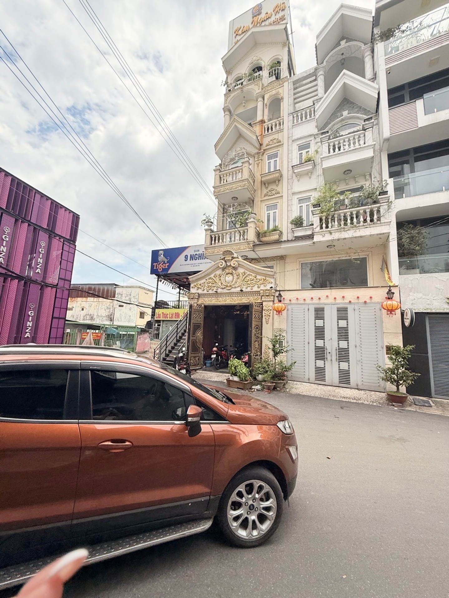 Nhà Mặt Phố Đẹp Như Mơ - Giá Chỉ 11.6 Tỷ!