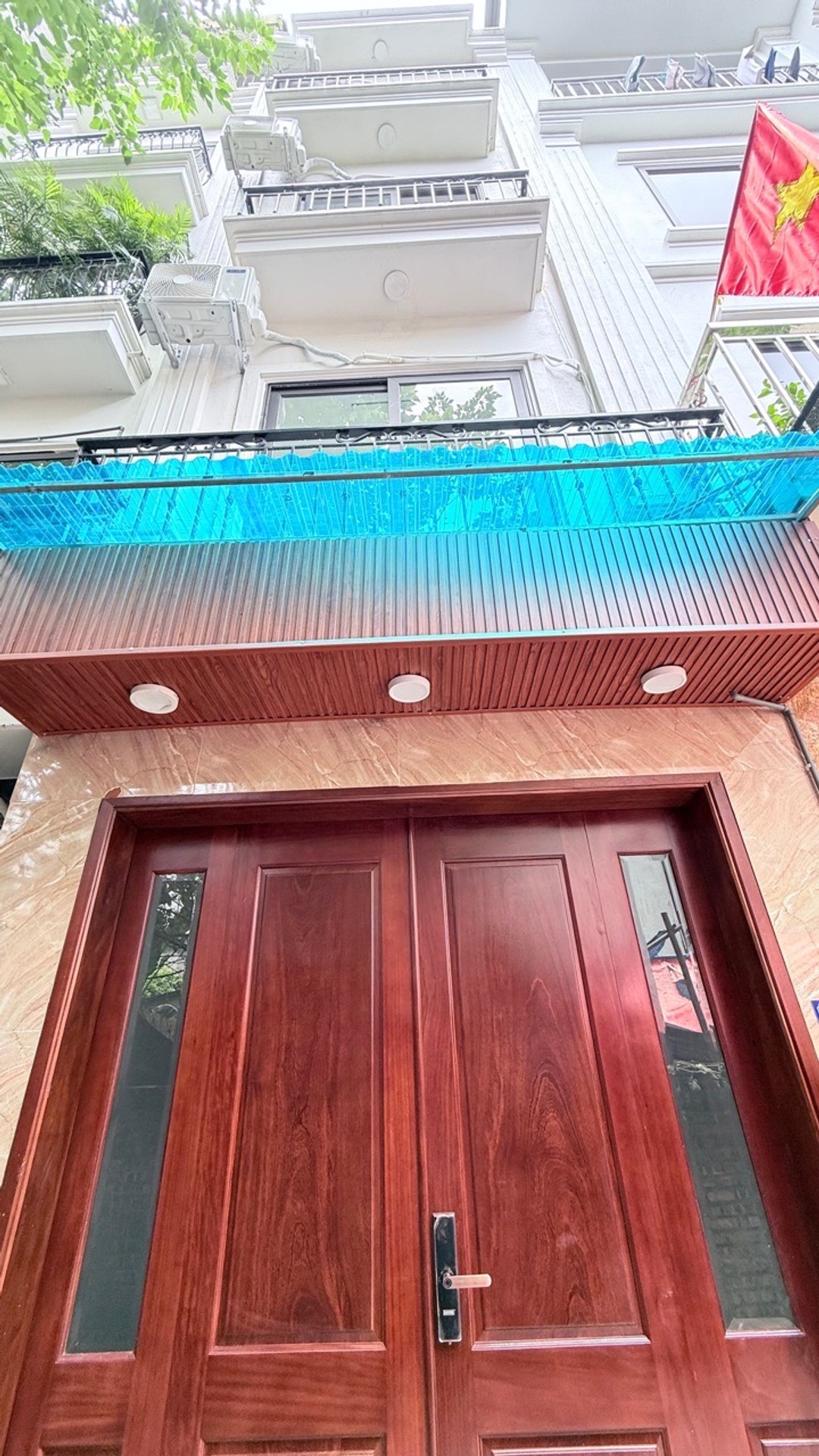 NHÀ MỚI, TRUNG TÂM P VIỆT HƯNG, Ô TÔ ĐỖ CỬA 30 M Ô TÔ TRÁNH NHAU, 34,5m, 7,2 TỶ