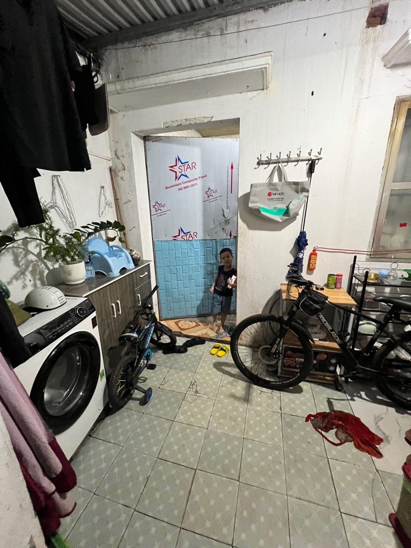 Nhà trong ngõ, ngách, hẻm - 36.7m² - Việt Hưng, Long Biên, Hà Nội - 5.5 tỷ