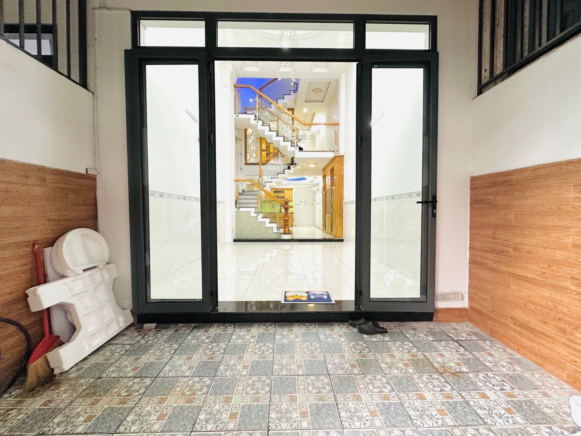 Nhà riêng 5 tầng hiện đại, 58m² tại Bùi Quang Là, giá tốt 6.95 tỷ VNĐ