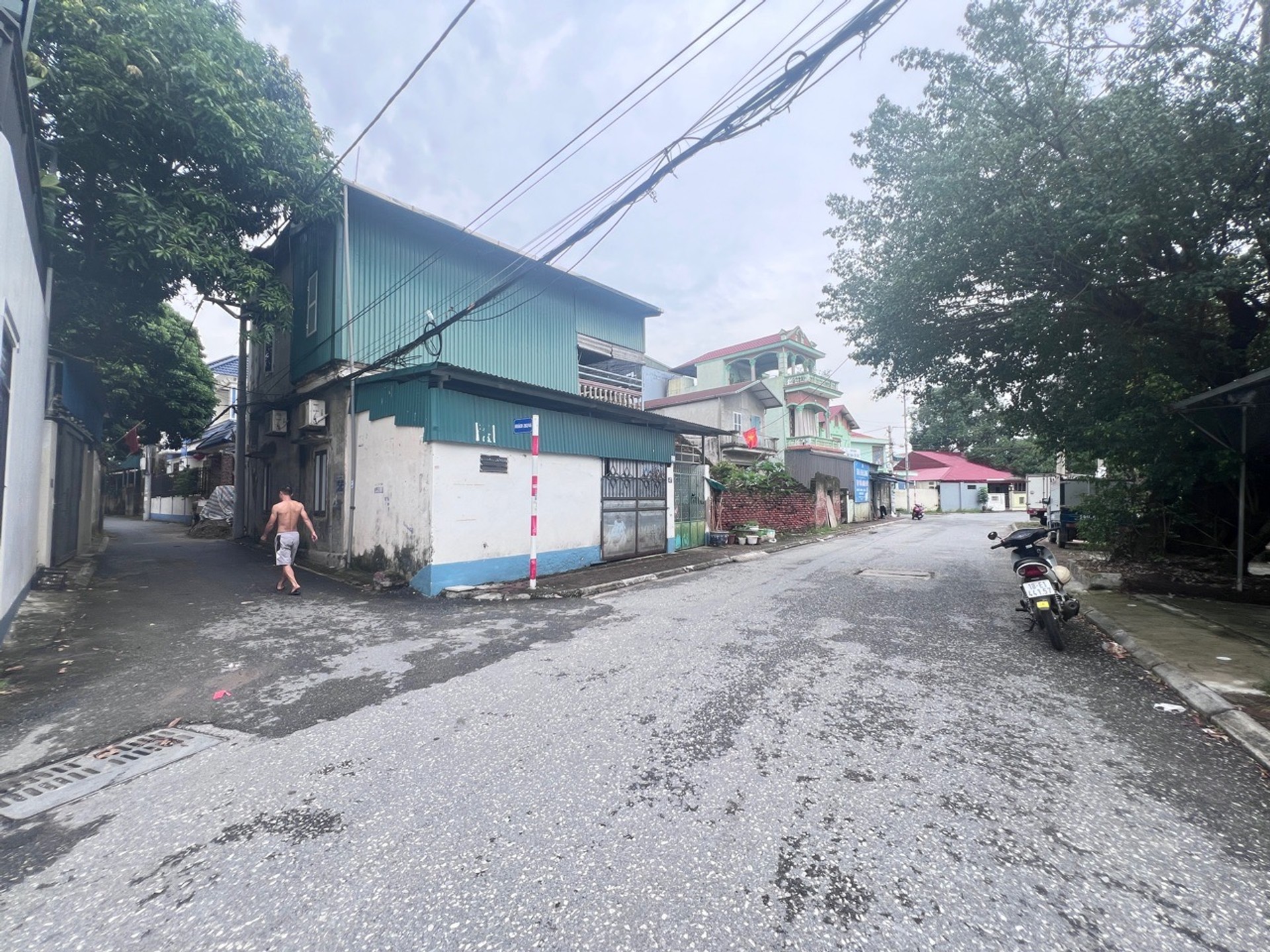 Nhà 68m² Đa Tốn - Ô TÔ VÀO NHÀ, Thiết Kế Tặng Kèm!
