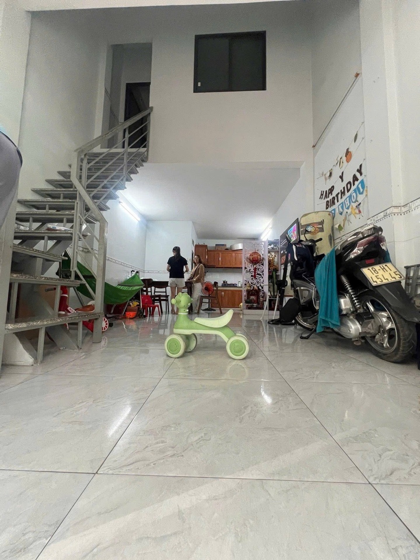 Cơ Hội Sở Hữu Nhà Riêng Hẻm Xe Hơi Đáng Mơ Ước!