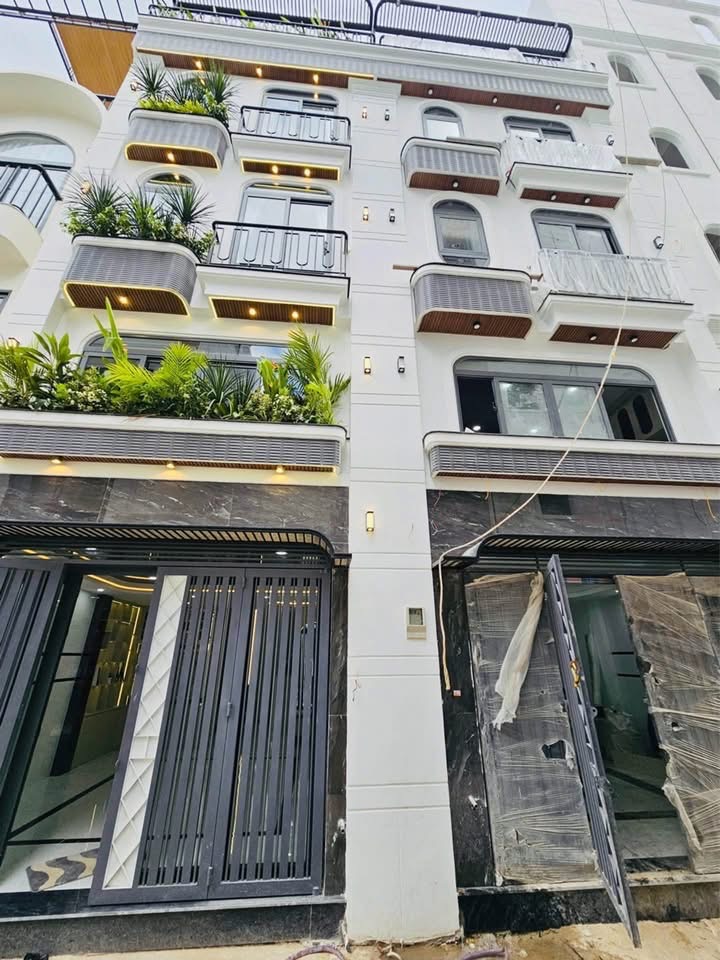 HXH Nhà mới xây 5 tầng full nội thất cao cấp. DT 4,7x10m( nở hậu),Phạm Văn Chiêu,An Đông Hội,Gò Vấp