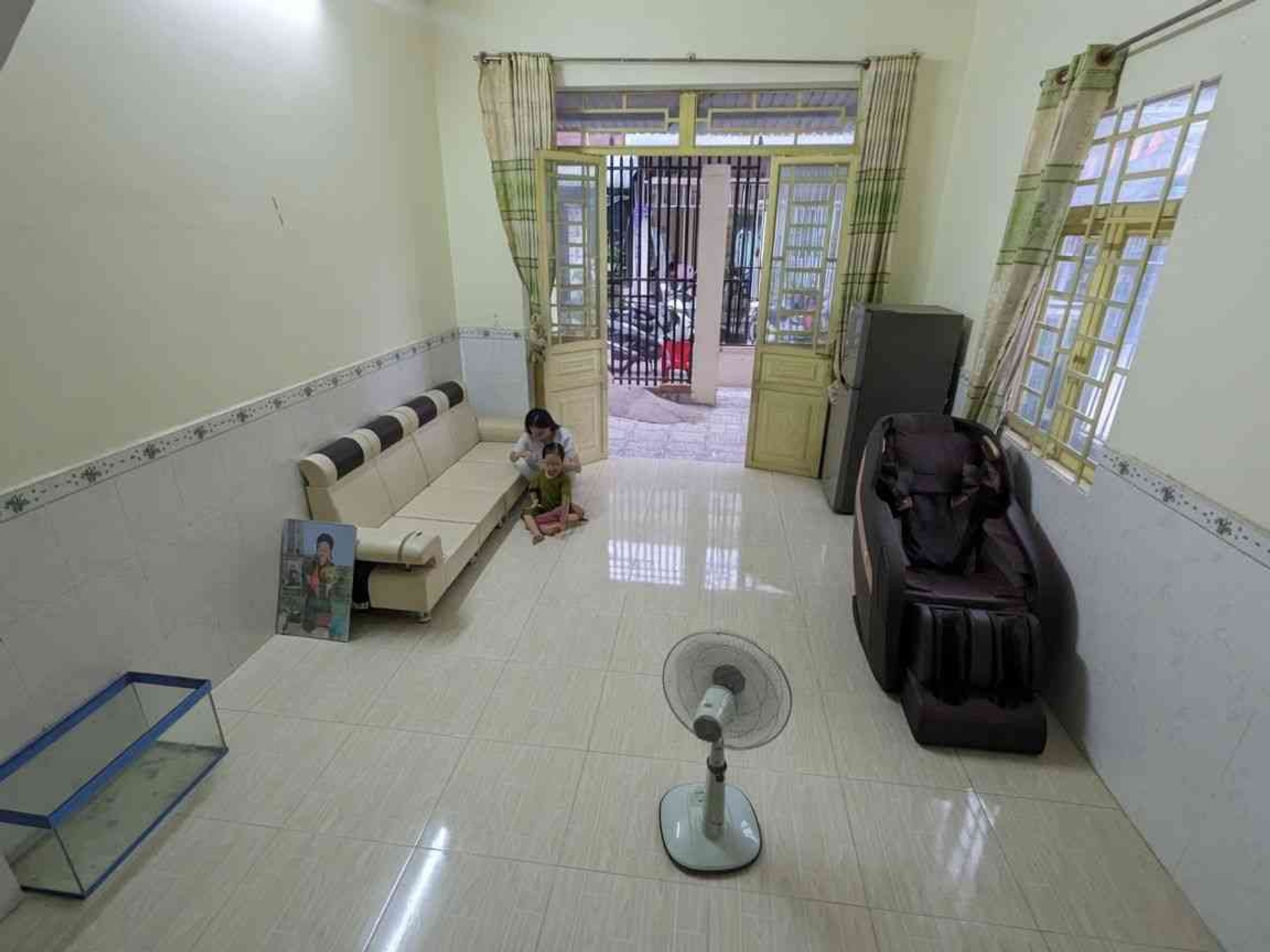 LÔ GÓC 2MT - 74M² - CHỈ 3,2 TỶ - AN PHÚ.

- Nhà 2 tầng kiên cố gồm 3PN (1PN tầng trệt), 2WC.
-