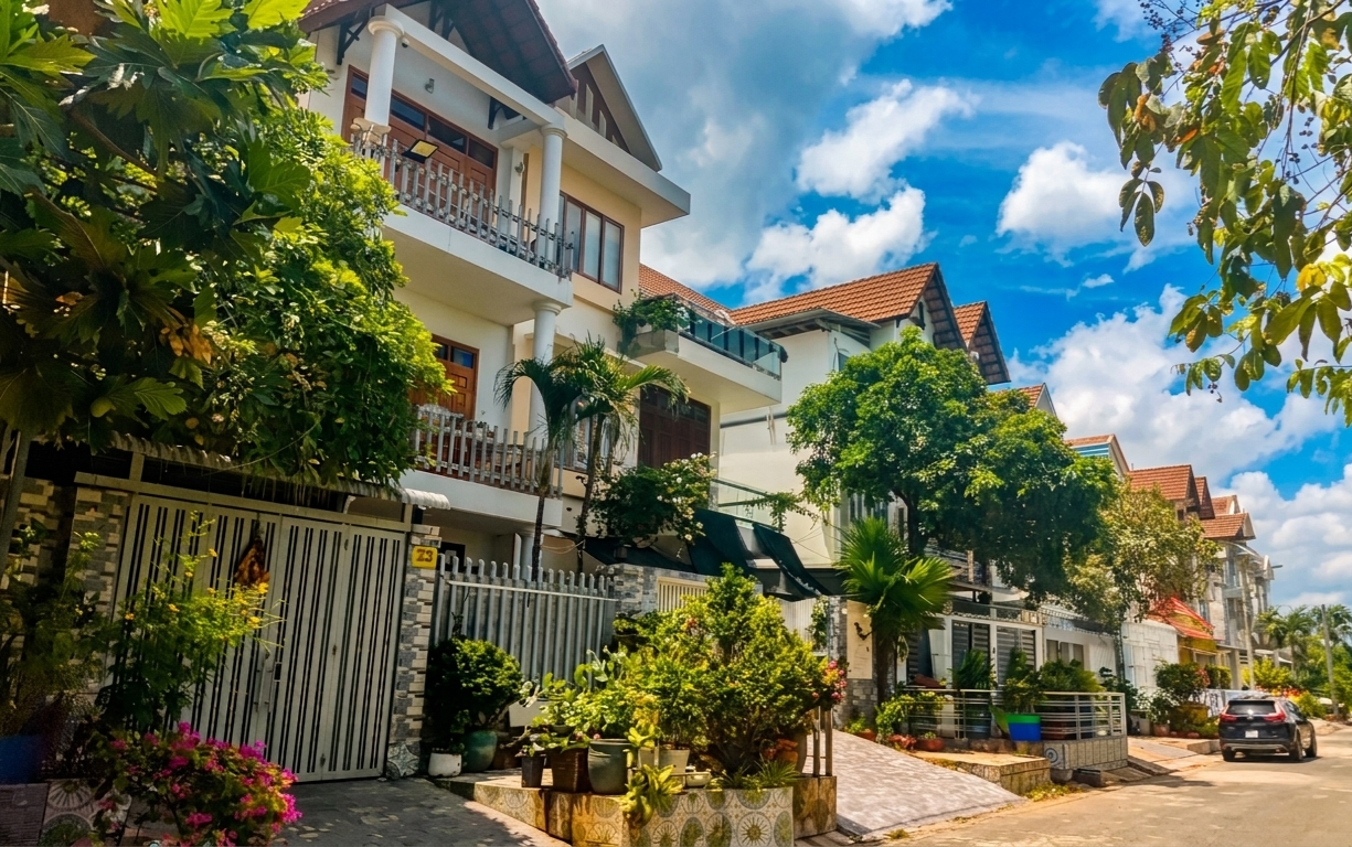 BÁN BIỆT THỰ 164M² MẶT TIỀN PHẠM THẾ HIỂN Q.8 P.BÌNH ĐÔNG, 8X20, VIEW HỒ SEN, NHỈNH 15 TỶ