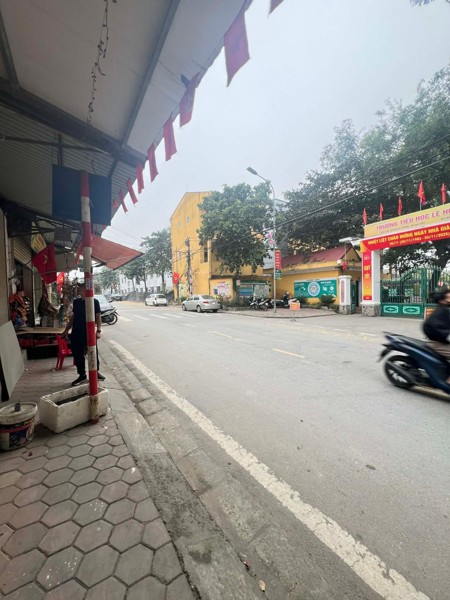 Bán nhà mặt phố khu trung tâm xã Phúc Thịnh, kinh doanh sầm uất