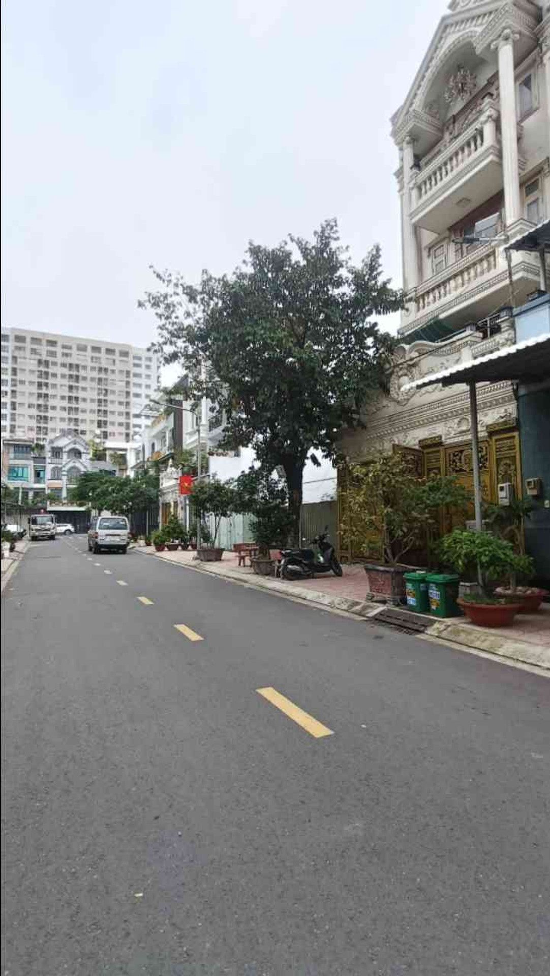 Bán Nhà Mặt Phố Cao Cấp Tại Khu Bàn Cờ - 5 Tầng, 6 Phòng Ngủ, Giá 13 Tỷ VNĐ