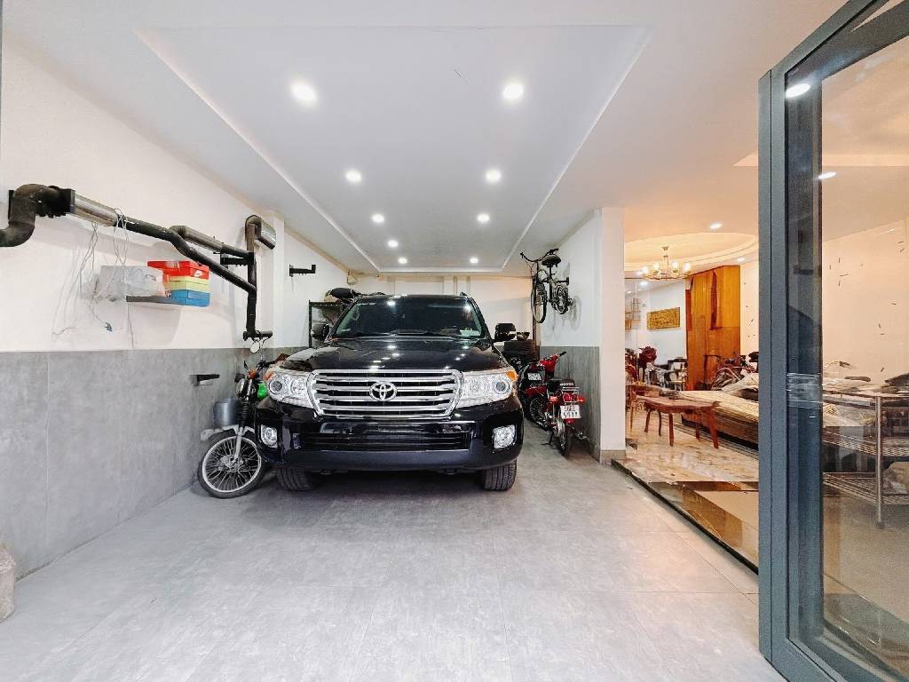 Cơ Hội Vàng Sở Hữu Nhà Phố 4 Tầng Hiện Đại Gần Trung Tâm