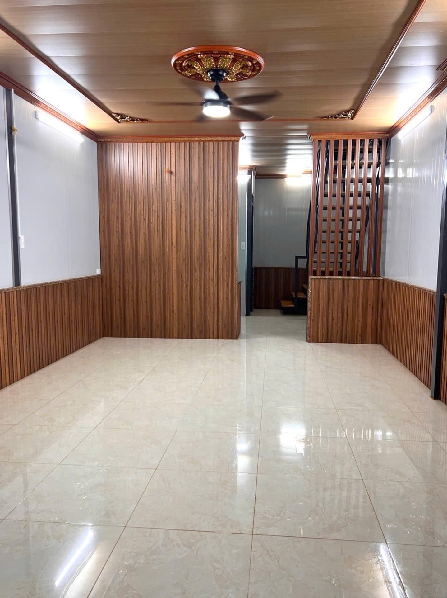 BÁN NHÀ SỔ ĐỒNG SỞ HỮU - CÔNG CHỨNG NHẬN SỔ

Nhà mới vào ở ngay
Dành cho khách tài chính thấp
