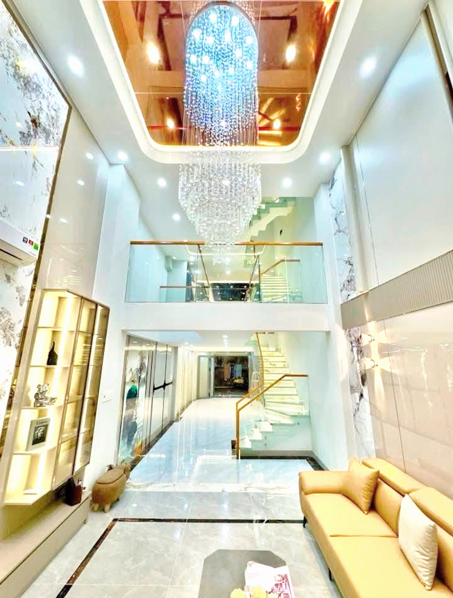 🏠NHÀ MỚI ĐẸP 5 TẦNG_4M x 17.3M_HẺM Ô TÔ TRÁNH_TẶNG FULL NỘI THẤT XỊN_TRẦN THỊ CỜ GẦN LÊ VĂN KHƯƠNG