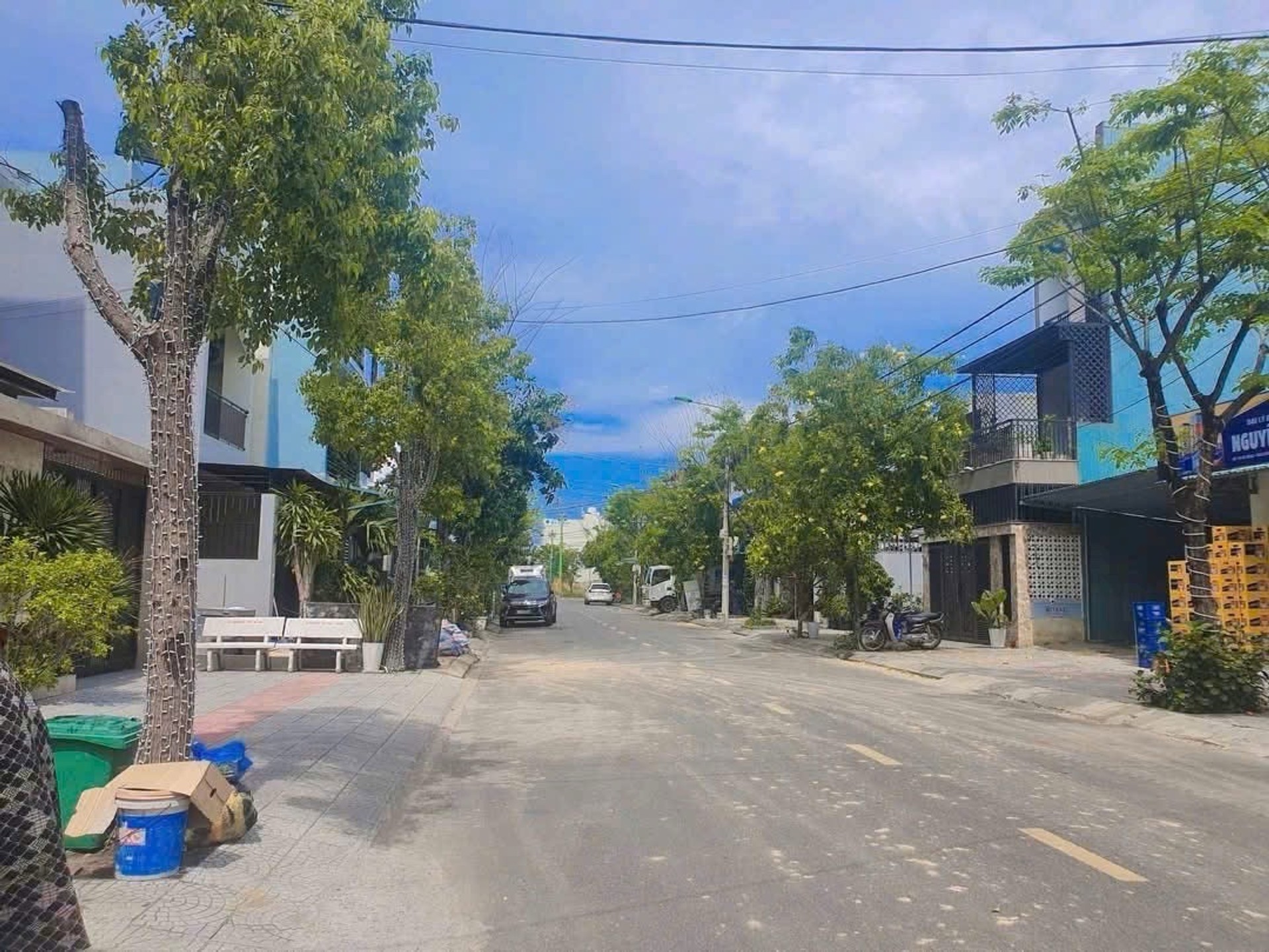 🚨 CÓ MỘT LÔ ĐẤT 100M² Ở HÒA XUÂN MÀ MẶT TIỀN GẦN NHƯ “TRỐNG” HOÀN TOÀN.