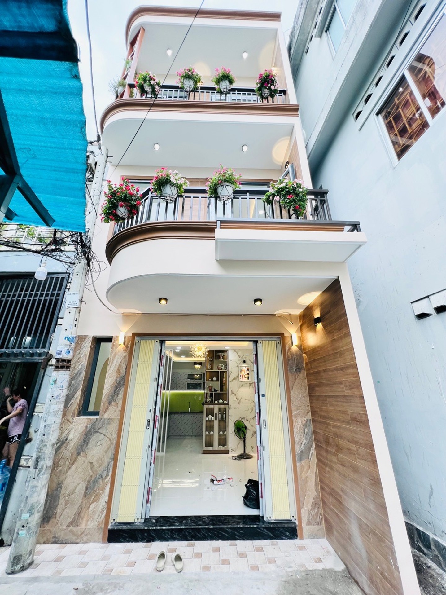 Bán Nhà Riêng 30m² - 4 Tầng Tại Phú Định, Giá 4.78 Tỷ
