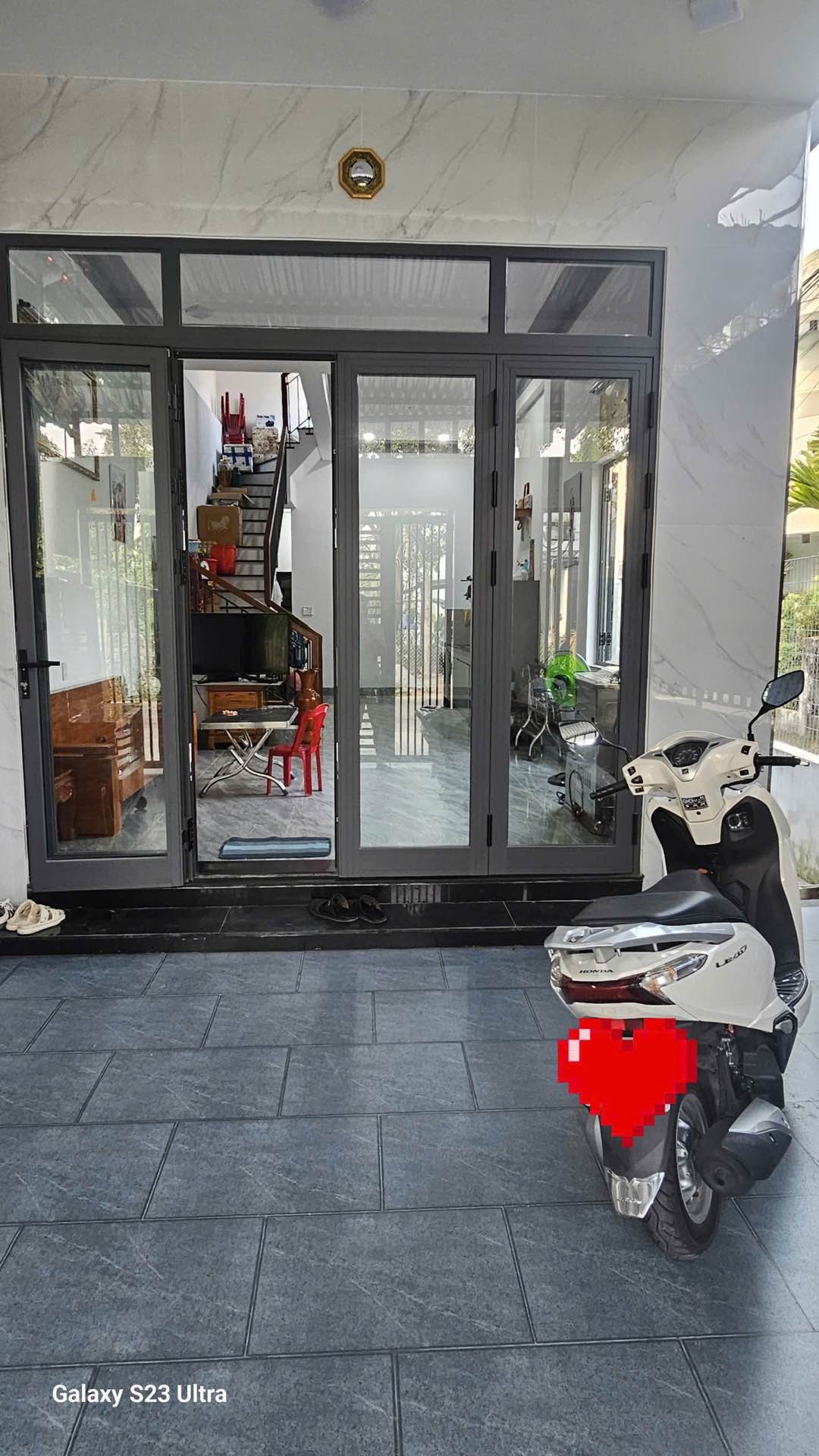 😳 4,55 TỶ MUA NHÀ… MÀ CHỦ CÒN TẶNG LUÔN MỘT “NGHỀ” ĐANG RA TIỀN?