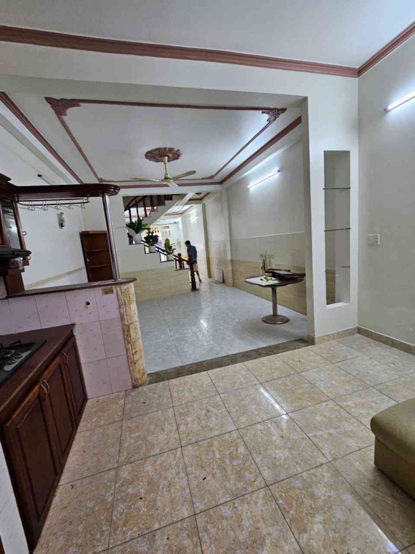 Nhà hẻm xe hơi KDC Lý Chiêu Hoàng, Quận Bình Tân, 72m2, 3 tầng 4pn. Giá 7,95 tỷ
