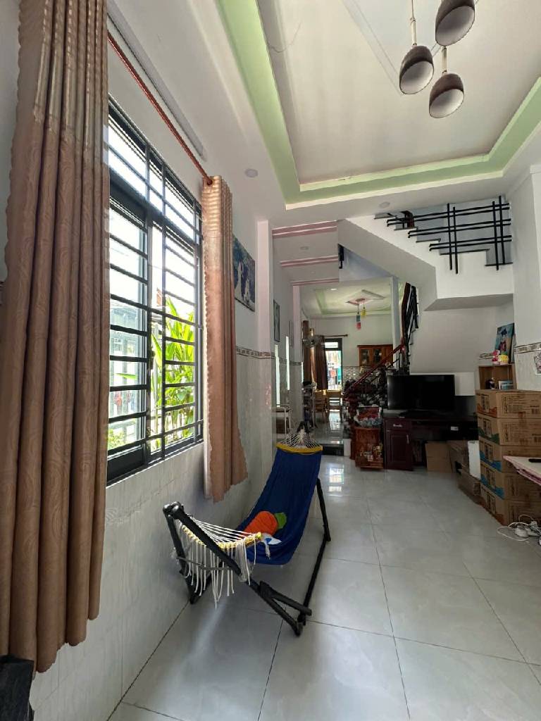 Nhà 2 tầng sang trọng, hẻm thông thoáng khu VIP