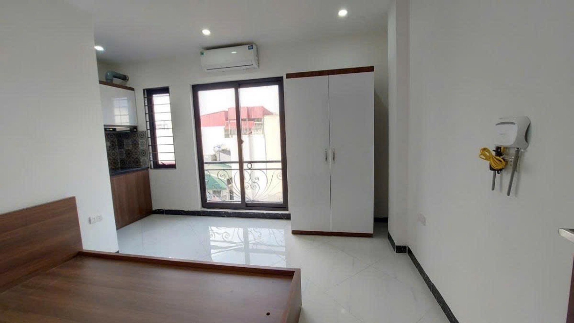 CCMN MẶT NGÕ THÔNG KINH DOANH , Ô TÔ ĐỖ CỬA , DÒNG TIỀN ỔN ĐỊNH