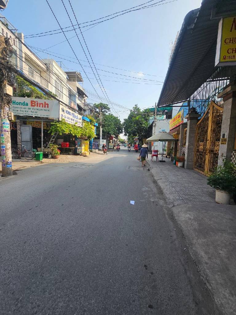 Cơ Hội Vàng Cho Nhà Đầu Tư: Đất Mặt Tiền Kinh Doanh Khu Sầm Uất