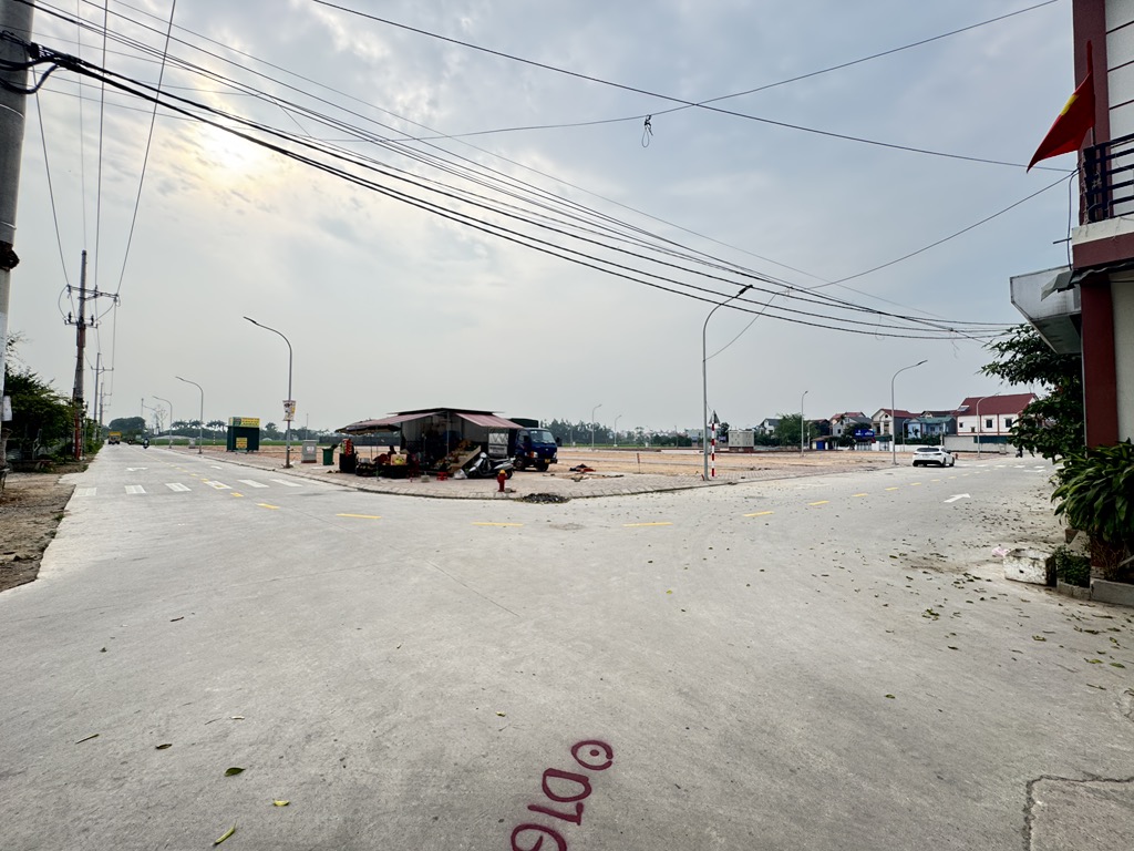 SIÊU HIỂM 91M SÁT ĐẤU GIÁ ĐÔNG LAI , NỘI BÀI