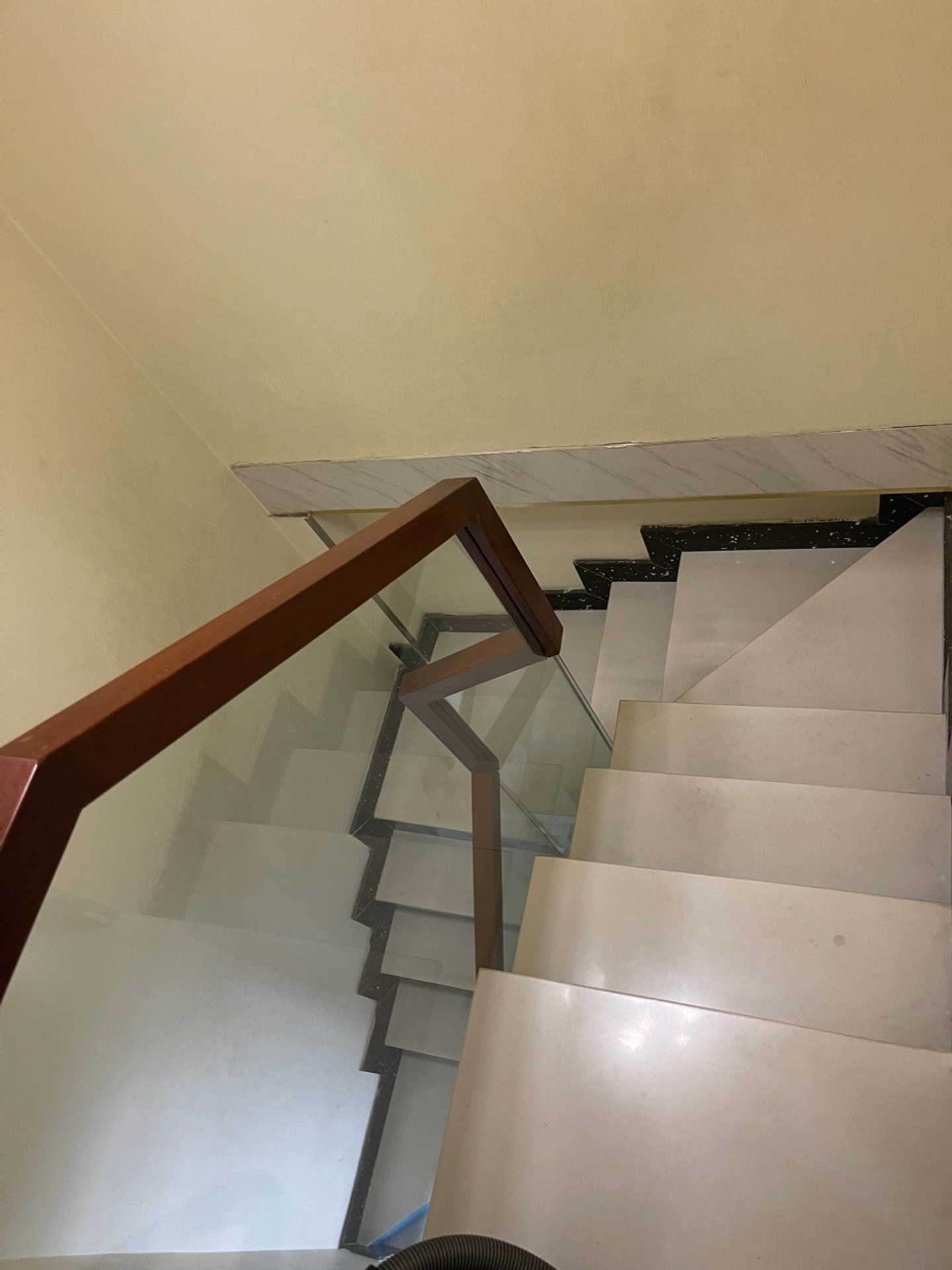 Bán nhà mặt phố 7m² Nguyễn Hồng Đào, Tân Bình – Mặt tiền 4.8m, Giá chỉ 6.5 tỷ