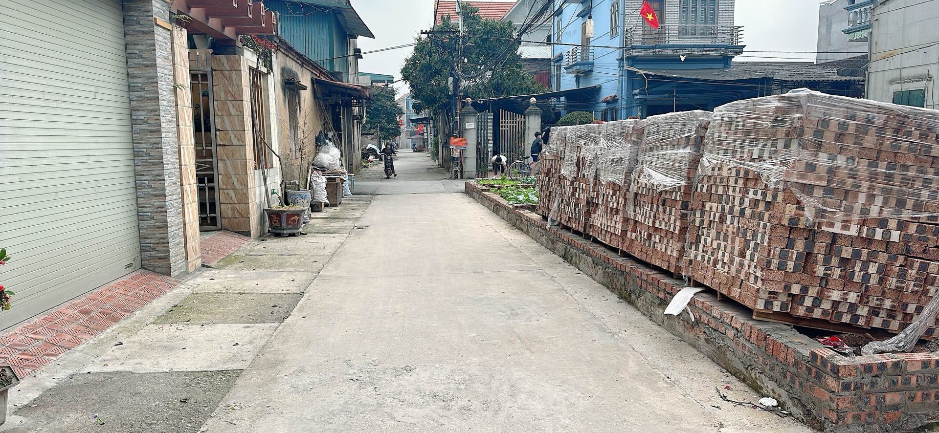Cần bán đất nền gấp
