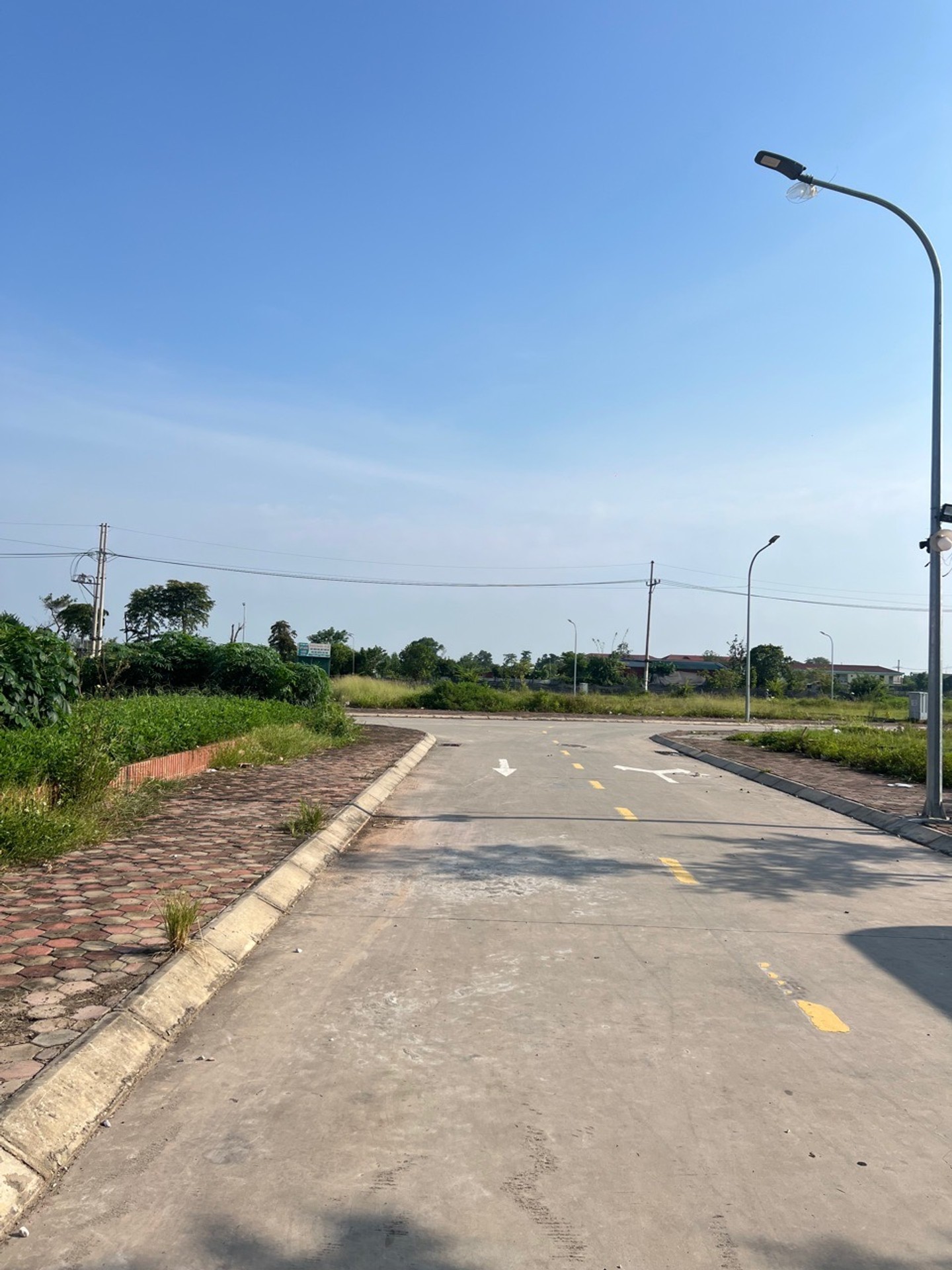 Bán 150 m đấu giá Đông Lai , Nội Bài