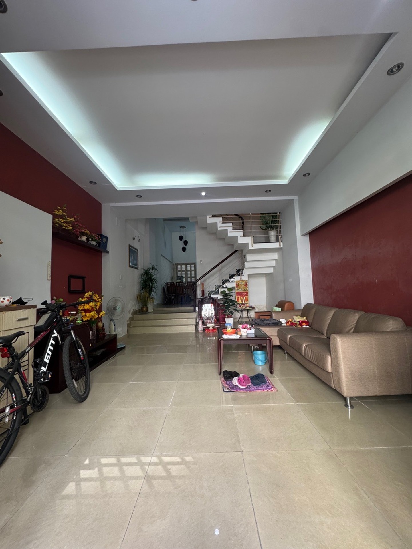 Nhà mặt tiền KDC Lê Thành, Quận Bình Tân, 67m2, ngang 4,6m, 3 tầng 4pn. Giá 7,5 tỷ