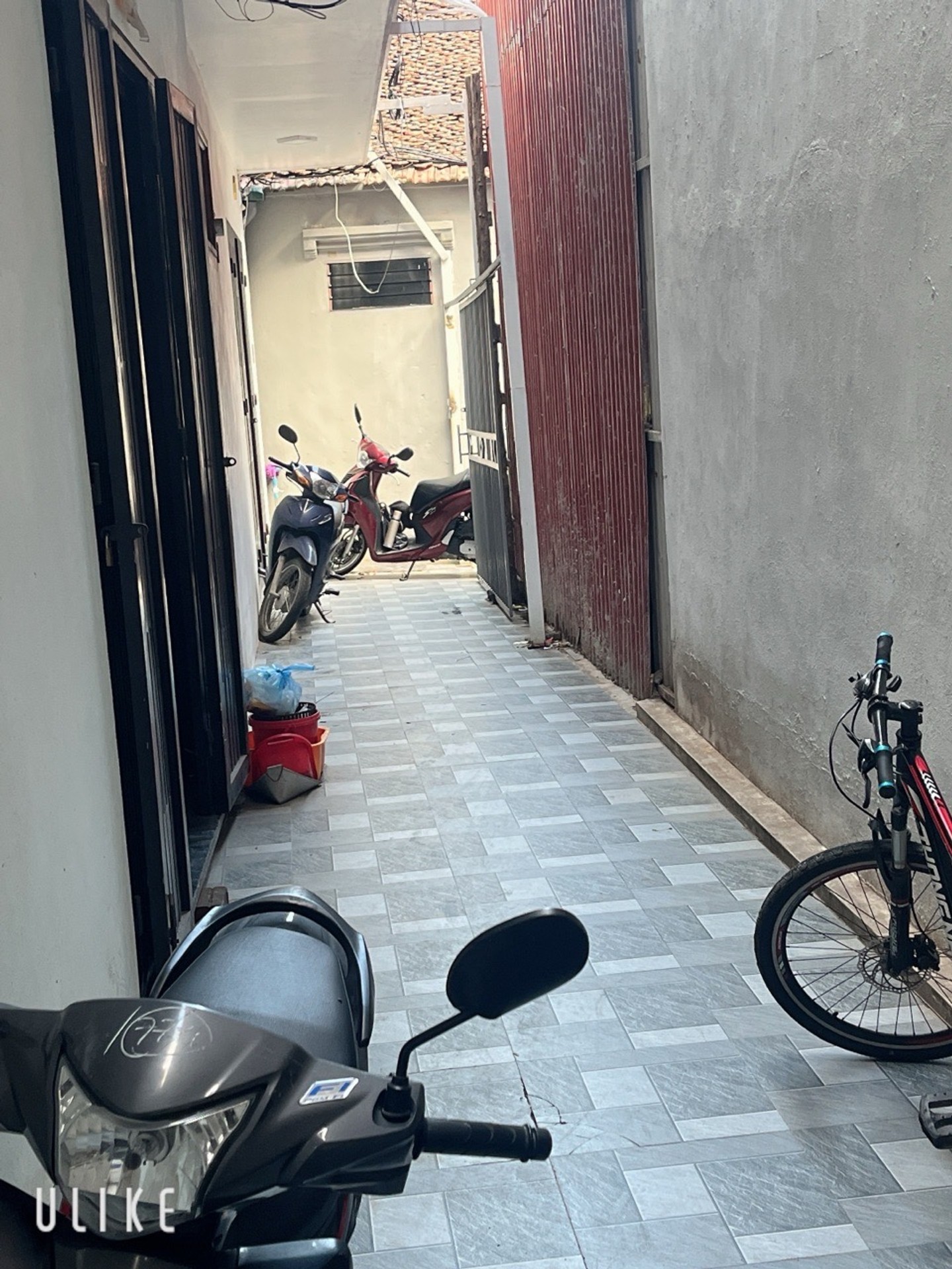 Nhà đẹp ở ngay 35m2 - tây tựu -giá chỉ hơn 6 tỉ.