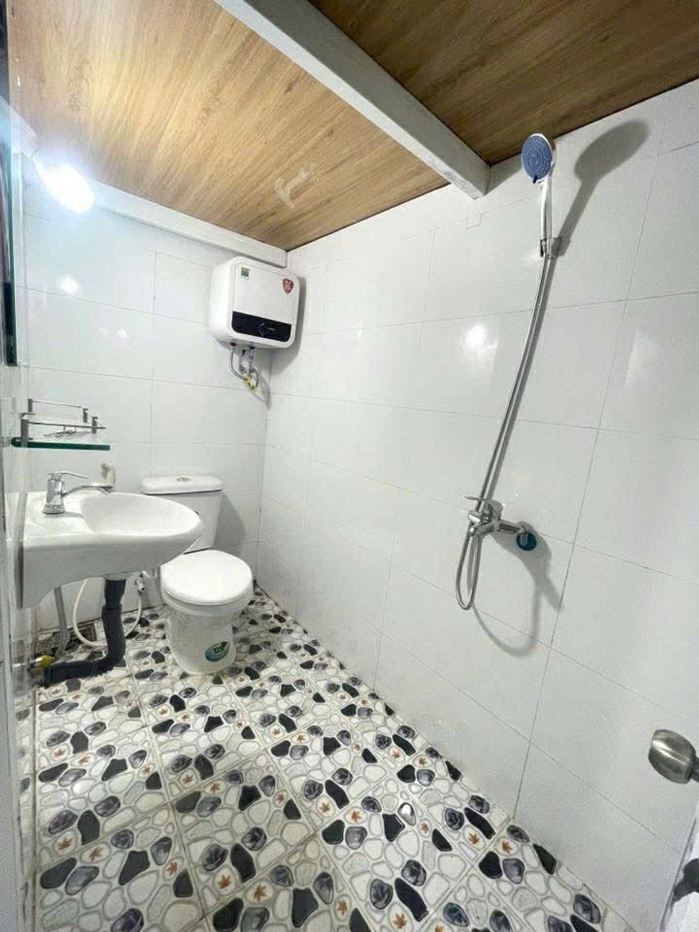 👀 2,X TỶ… NHƯNG THỨ KHIẾN CĂN NÀY ĐÁNG XEM LẠI KHÔNG NẰM Ở CĂN NHÀ!