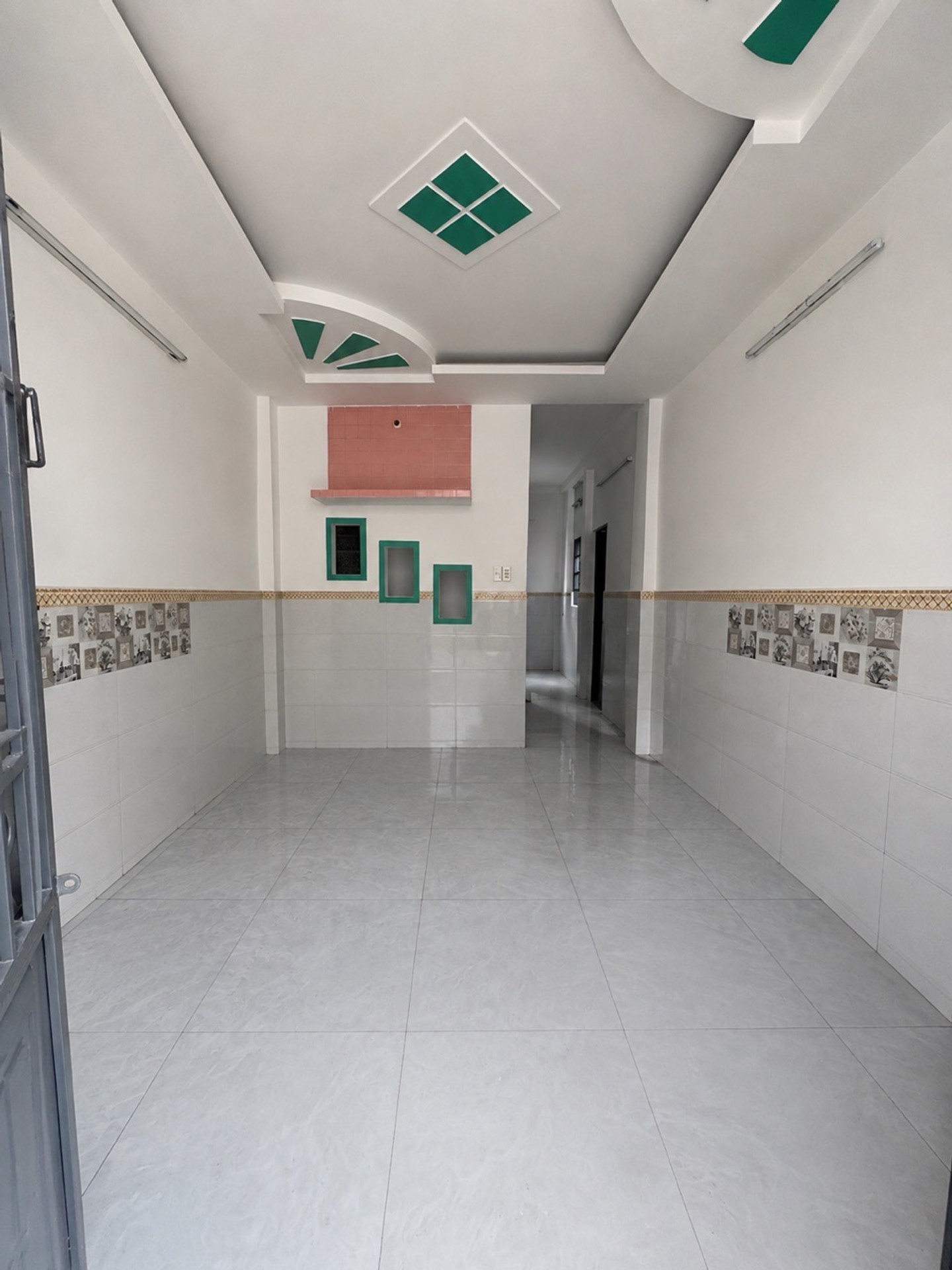 Bán nhà riêng bà hom 29m nở hậu chính chủ tại quận 6