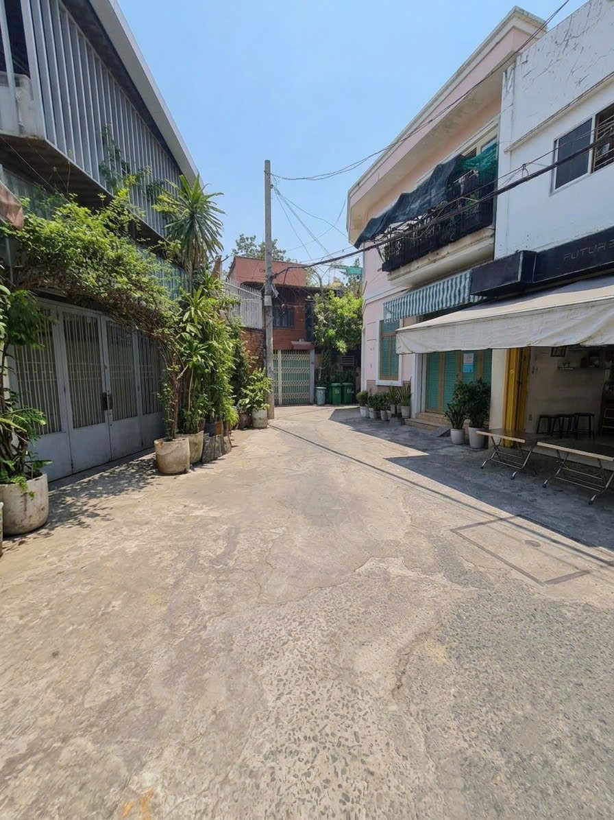 60m2 6x10 Hẻm xe hơi Ngay Chợ bà chiểu 4 căn ra mặt tiền