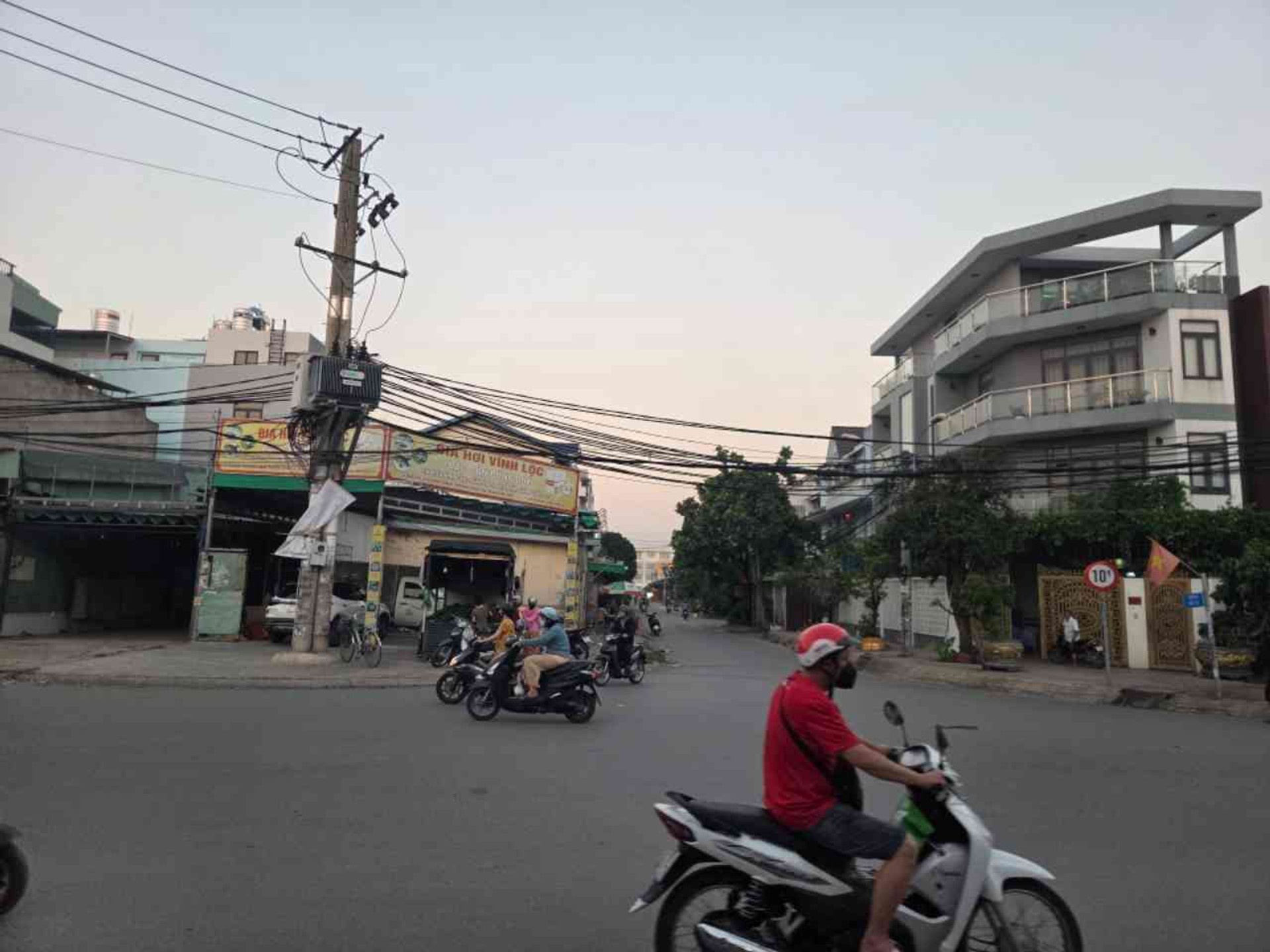 Bán đất lô góc 2 mặt tiền KDC Vĩnh Lộc Bình Tân giáp Tân Phú.