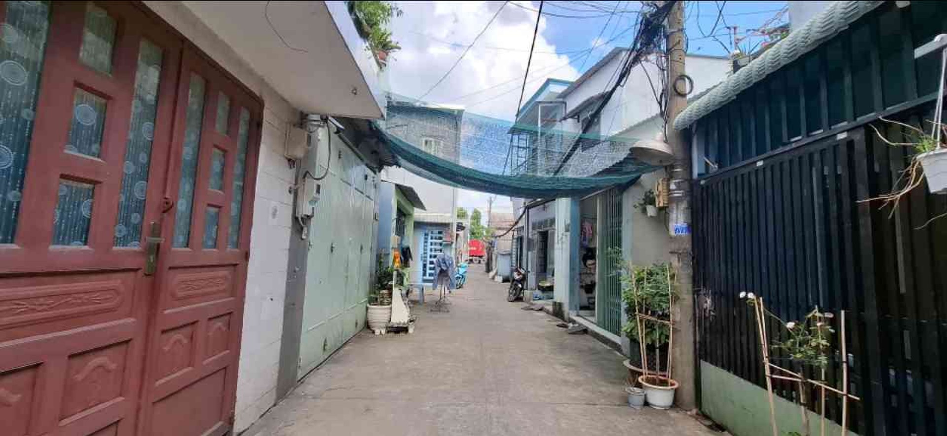 Bán nhà 48,7m2 - sát Phạm Văn Đồng