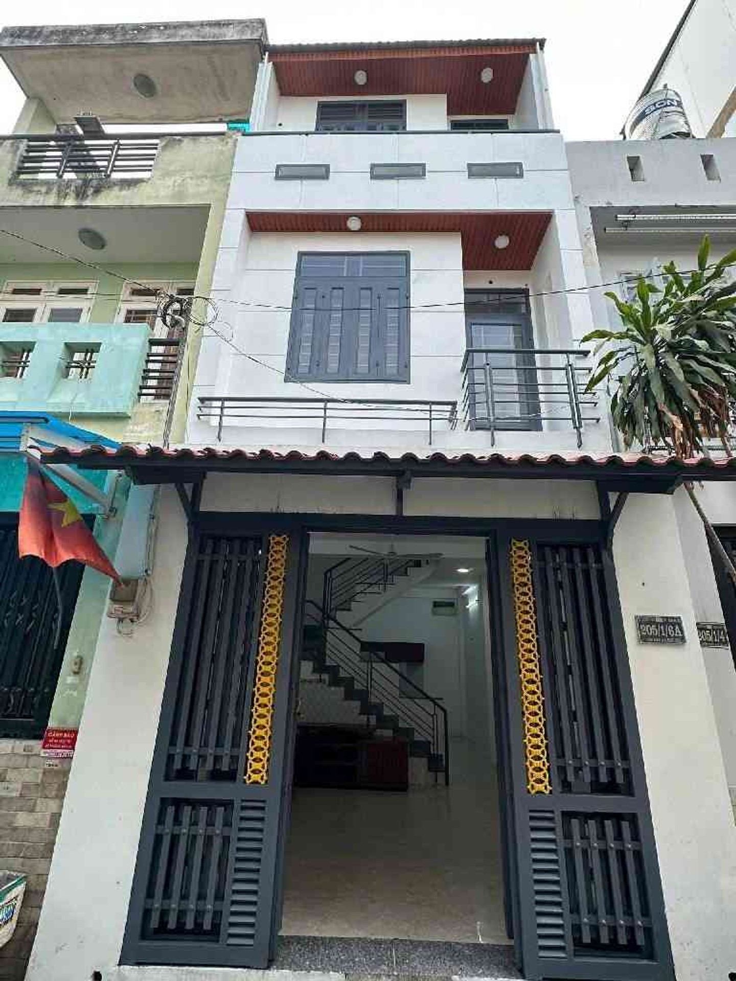 Bán nhà riêng 3 tầng 40m2 phường Bình Hưng Hòa B, giá 4.55 tỷ