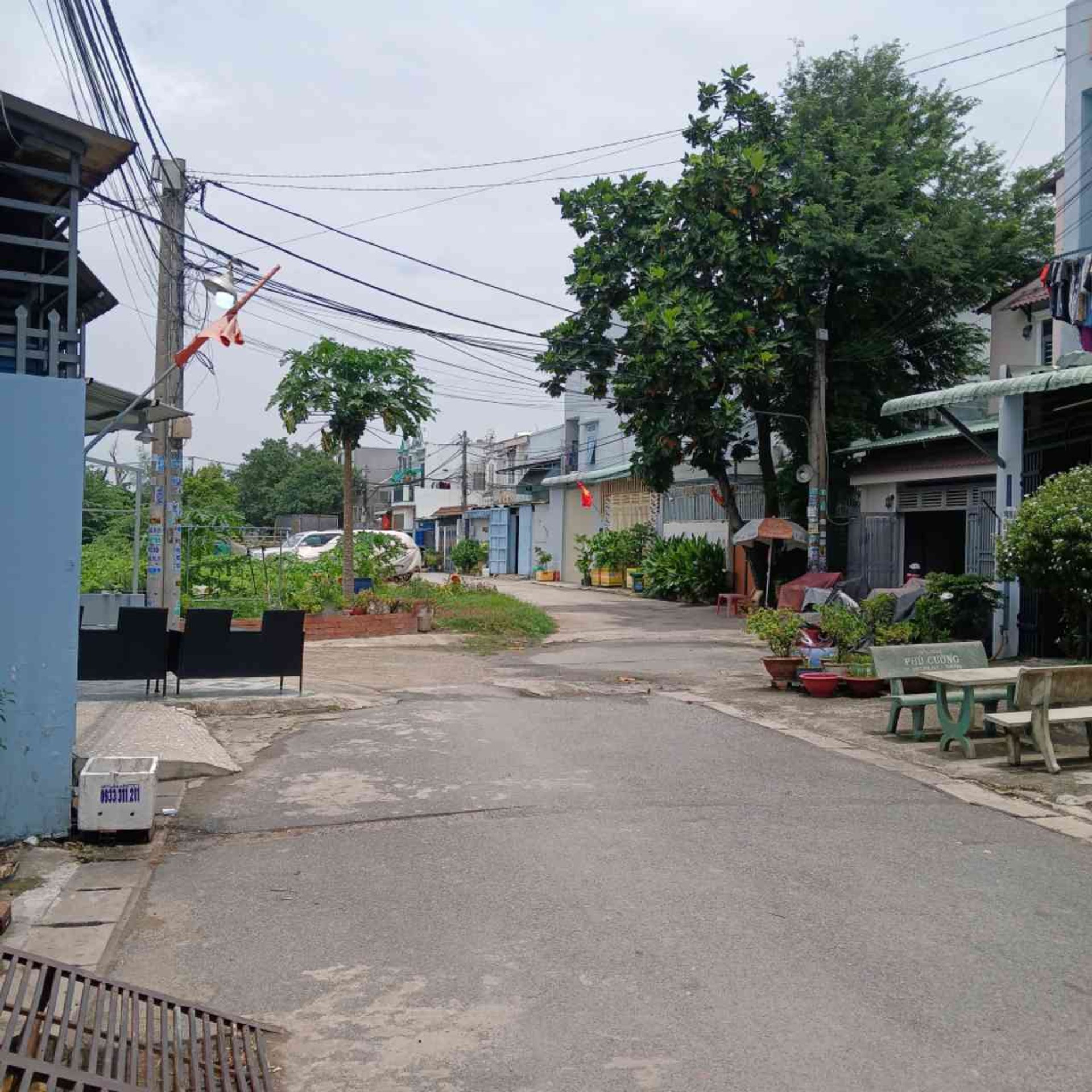 Bán nhà riêng 2 tầng mặt tiền 5m tại khu dân cư an ninh, diện tích 81.9 m²