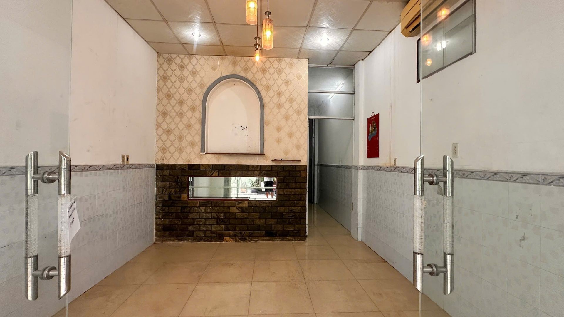 Nhà xinh hẻm rộng Quận 11, sổ vuông vức, giá hấp dẫn