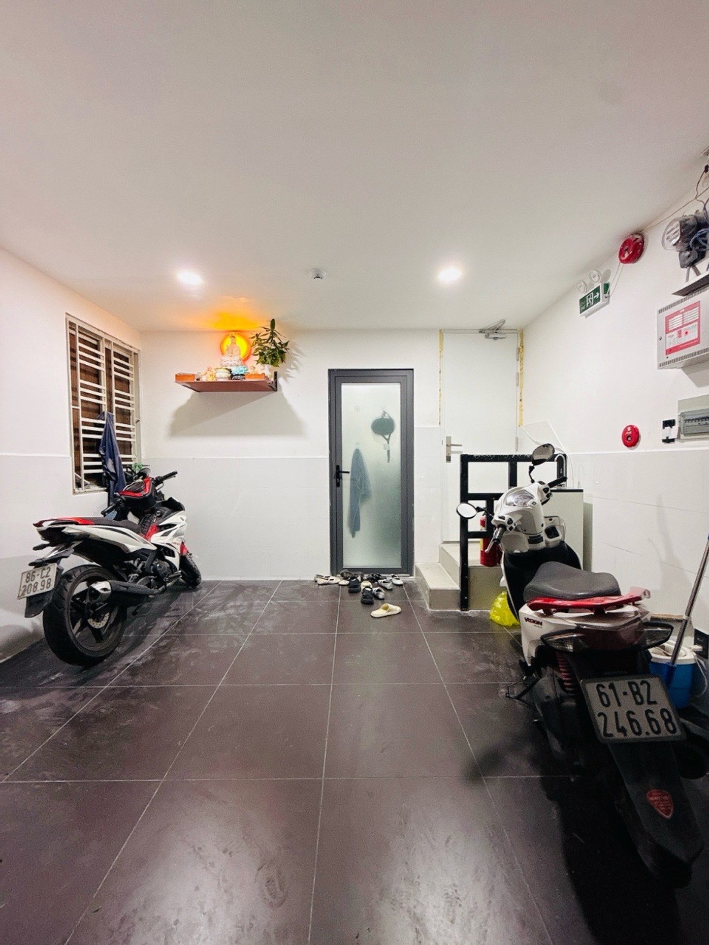 Bán nhà gần mặt tiền Lê Văn Sỹ, Quận 3, 5 tầng BTCT, 4 Phòng, 4WC, sổ vuông vức, 31m2 nhỉnh 5 tỷ