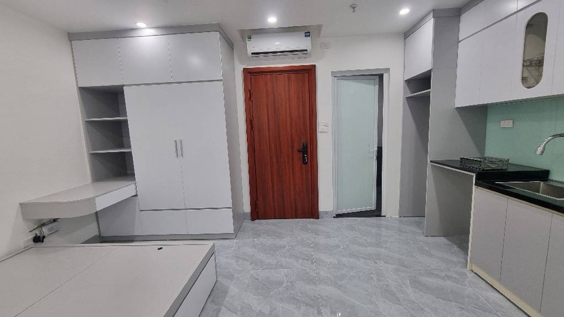 CCMN 11 CĂN HỘ KHÉP KÍN 💯 NGÕ CỰC NÔNG - THÔNG KHẮP NGẢ 🚗 KINH DOANH SẦM UẤT, HẠ TẦNG CHUẨN