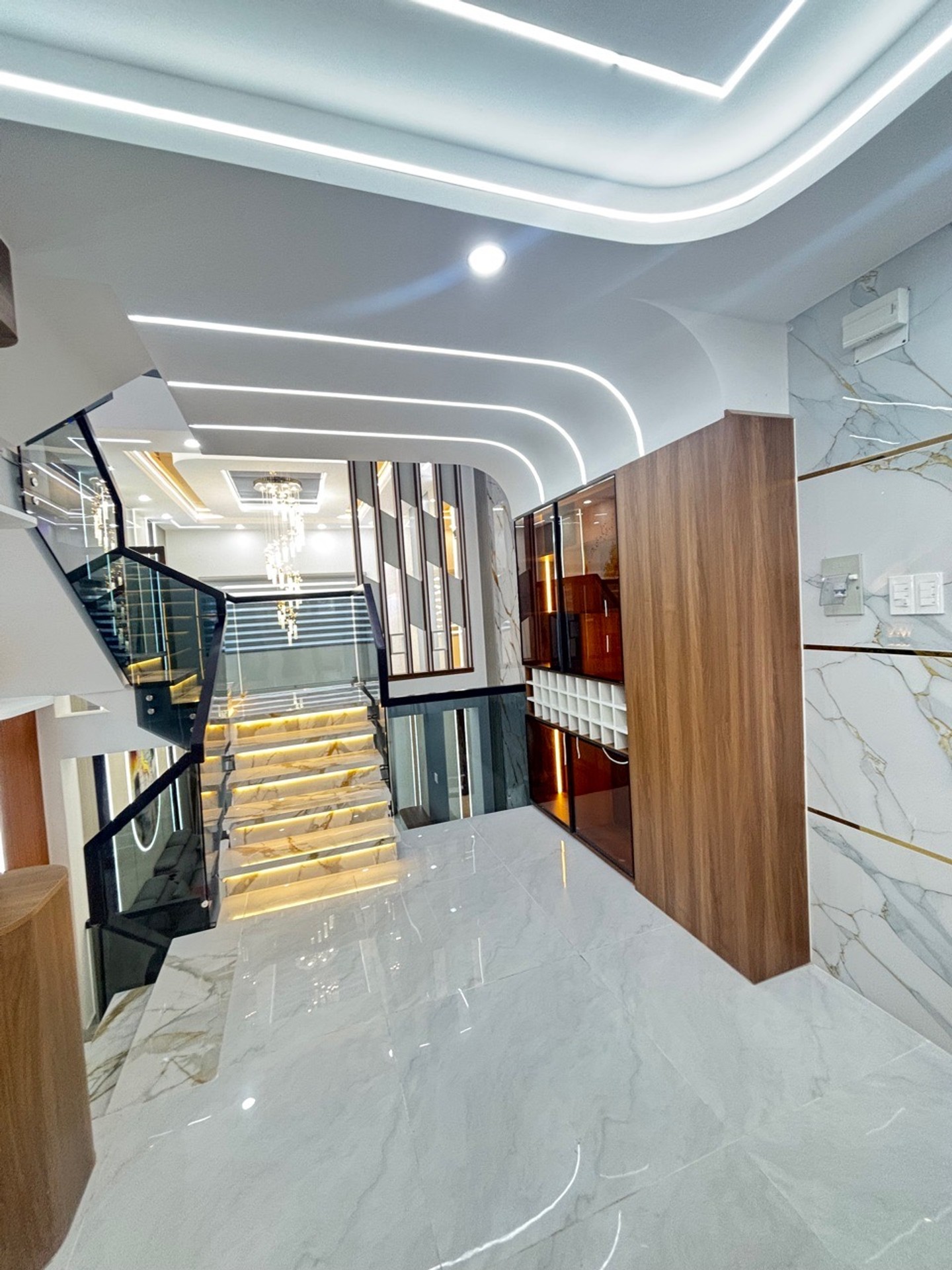 Bán nhà riêng 5 tầng 5 phòng ngủ tại Liên Khu 4-5, diện tích 60m² giá 7,6 tỷ đồng