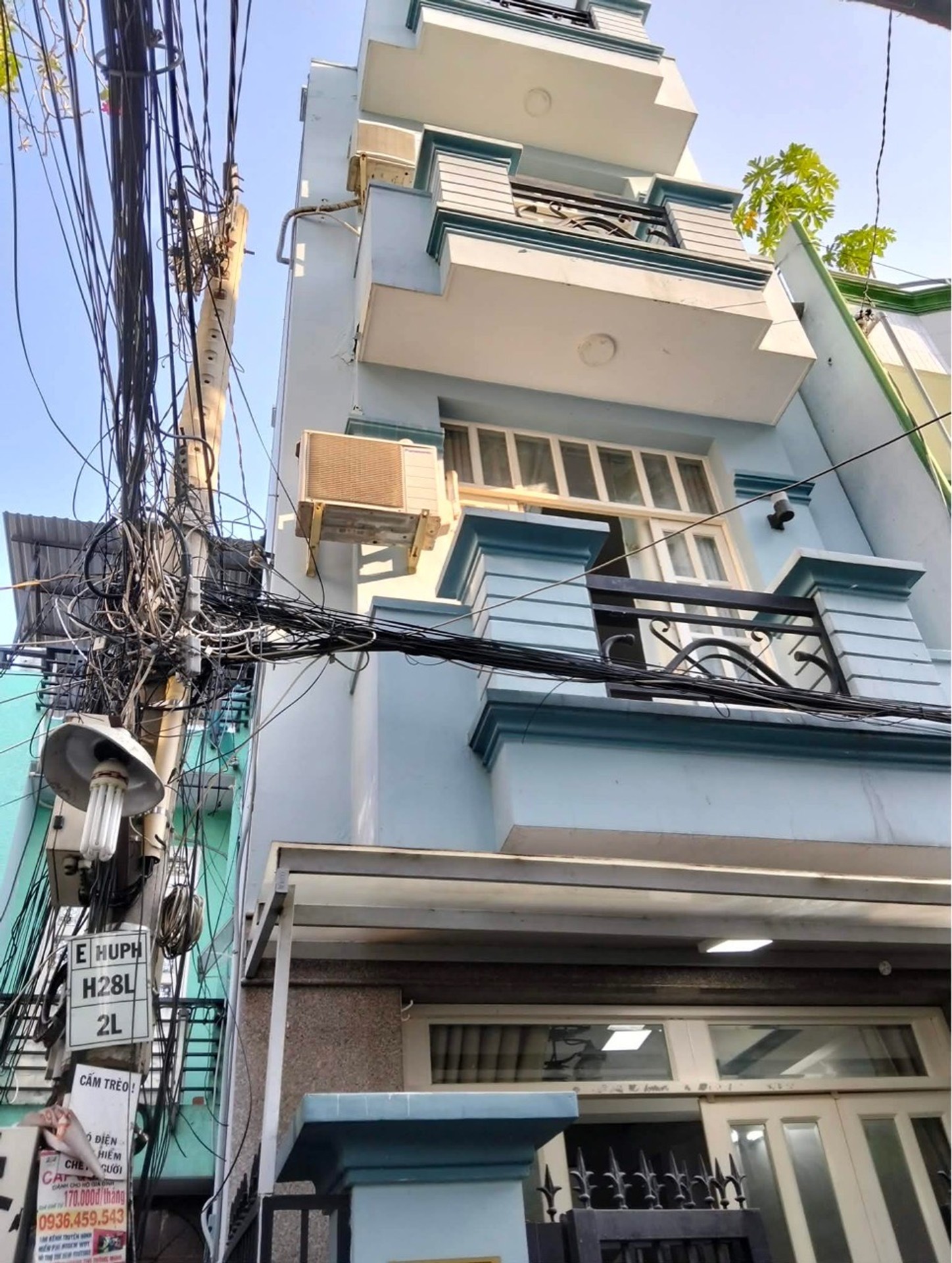 Cơ hội sở hữu nhà mặt phố 4 tầng hiếm có, giá chỉ 6,48 tỷ tại Phường Chánh Hưng