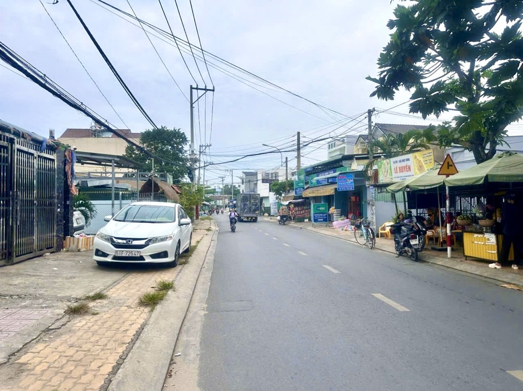 BIỆT THỰ MẶT PHỐ 2 TẦNG – HÓC MÔN | 654M2 | NỞ HẬU TÀI LỘC | GIẢM GIÁ 1 TỶ