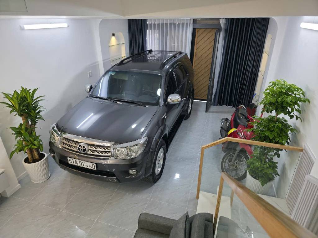 Bán nhà Nguyễn Thị Thập gara ô tô cạnh Lotte ngang 4.5m x 12m nhà 4 tầng sân thượng chỉ 11 tỷ nhỉnh
