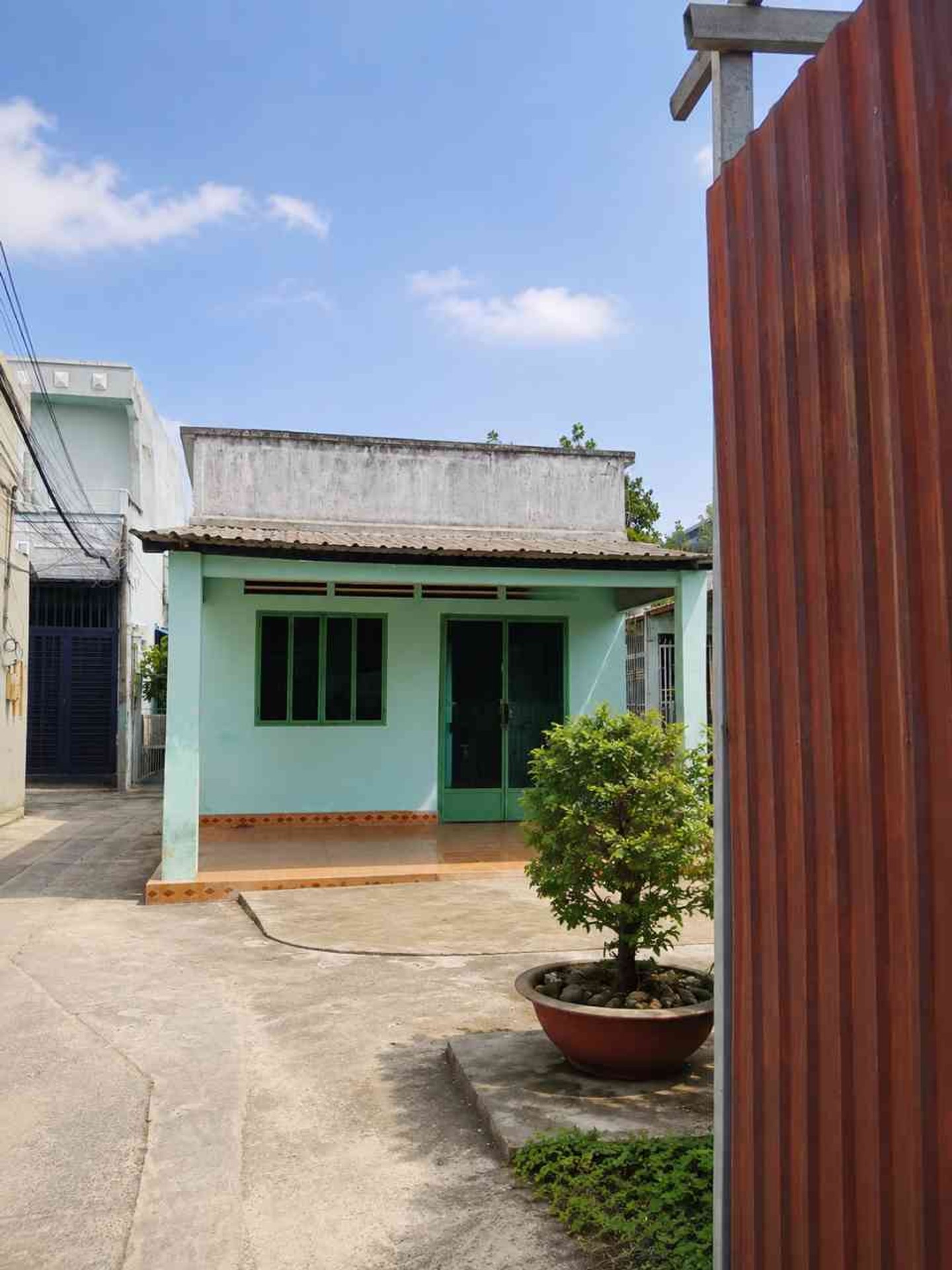 Nhà rộng 140m² giá mềm – Cơ hội vàng tại khu vực tiềm năng