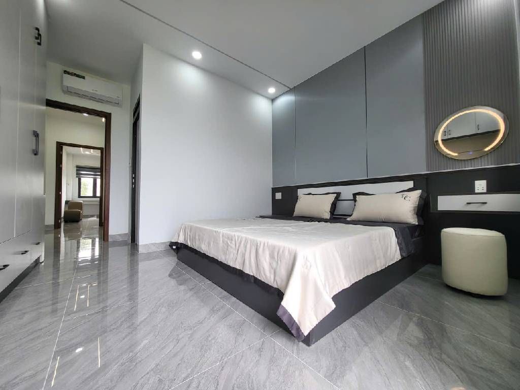 Nhà 5 tầng sang trọng, giá siêu ưu đãi ngay Thạnh Xuân Quận 12