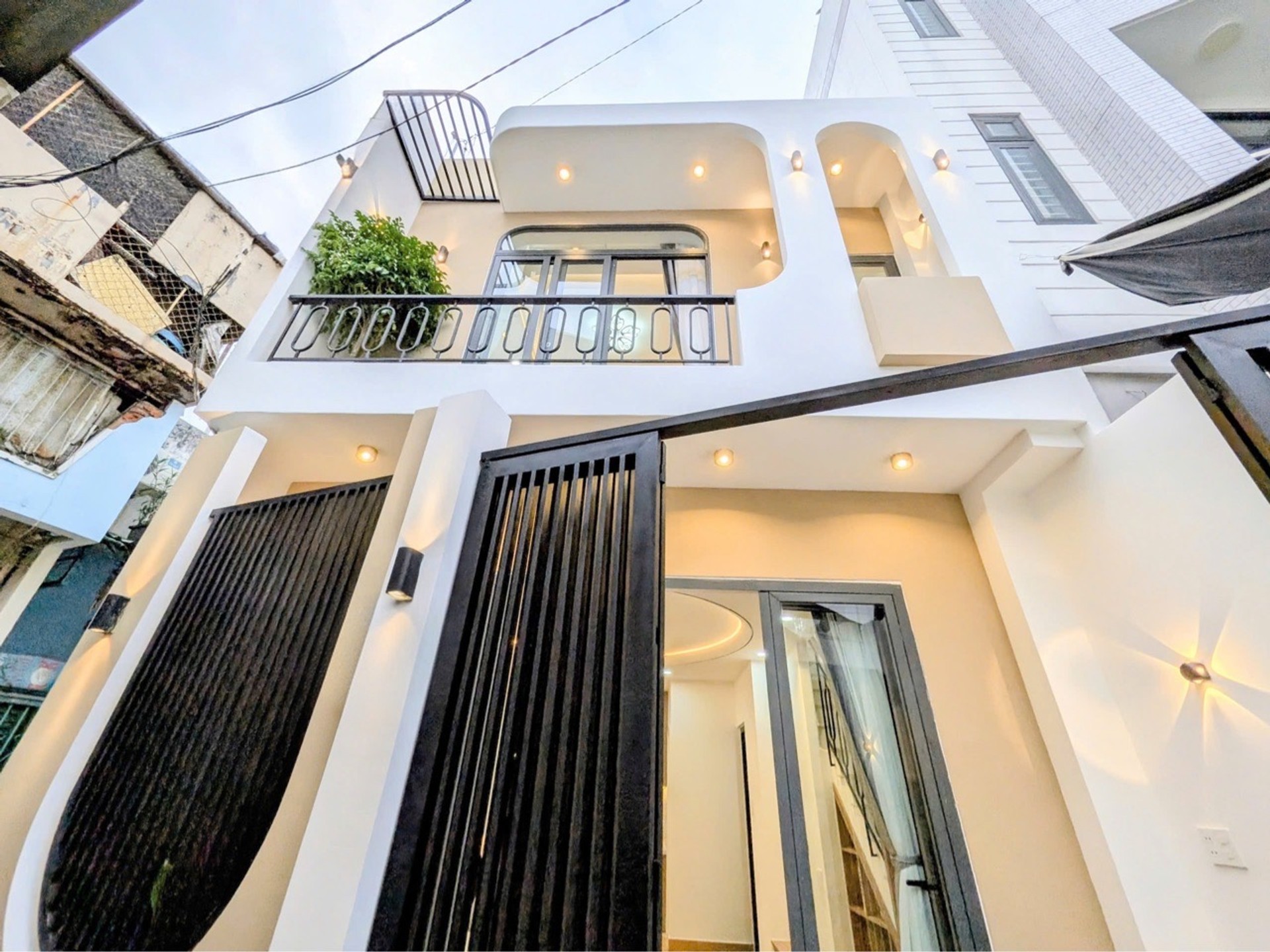 Nhà mới Bình Thạnh, giá hấp dẫn chỉ 5,75 tỷ