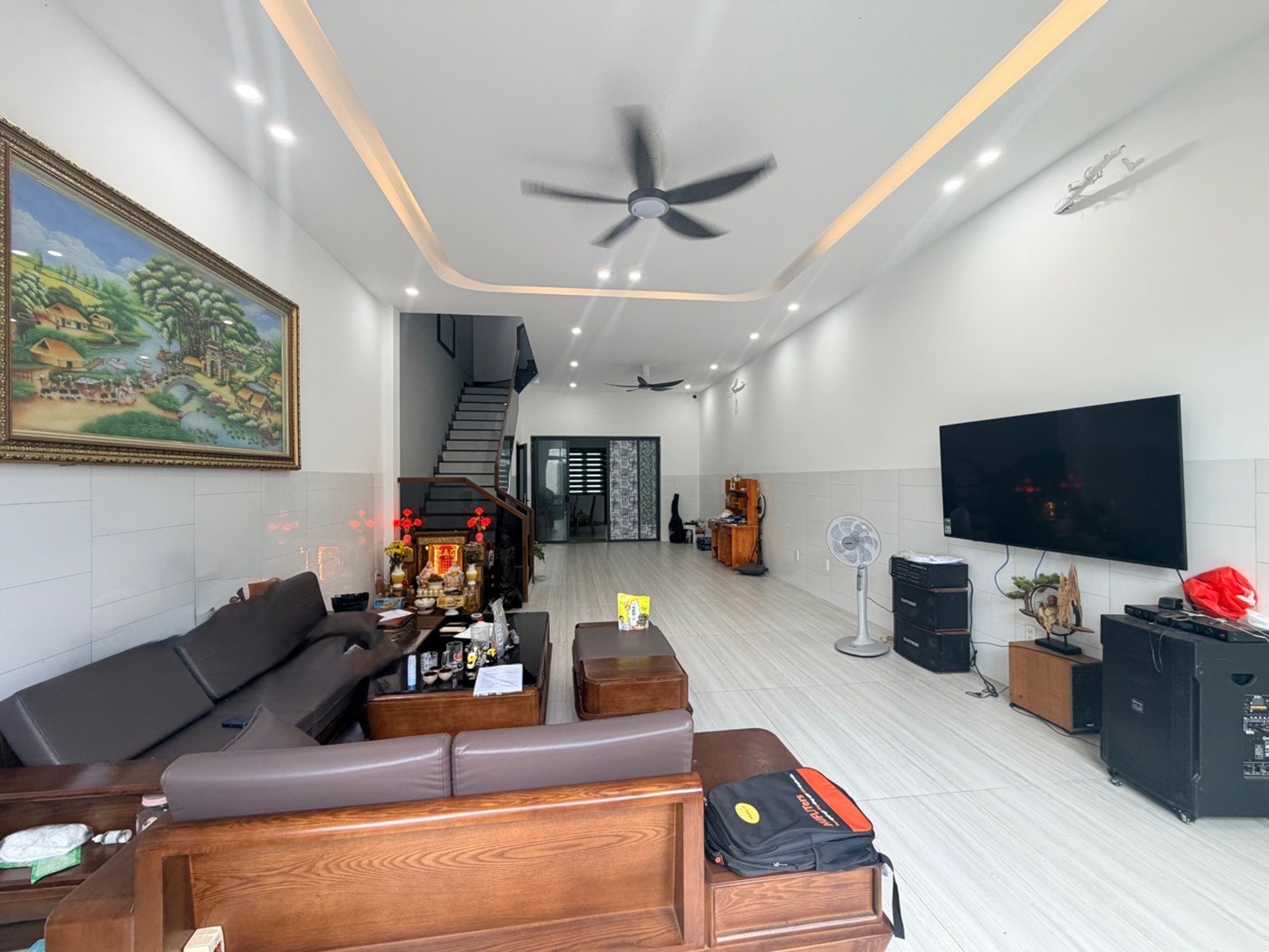 Cơ hội vàng sở hữu nhà 3 tầng mới xây giáp ranh Bình Tân giá tốt