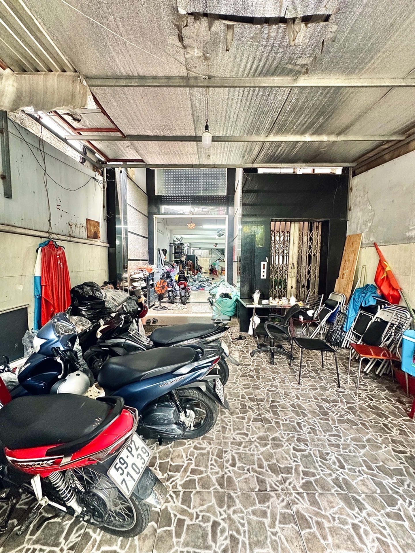 Nhà 5 Tầng Thang Máy Gần Sân Bay - Cơ Hội Vàng Đầu Tư